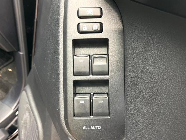 ランドクルーザープラド ＴＸ　４ＷＤ　サンルーフ　９インチナビ　バックカメラ　トヨタセーフティセンス　レーダークルーズ　コーナーセンサー　スマートキー　ＬＥＤヘッド　ビルトインＥＴＣ　純正１７インチアルミ　オートハイビーム（71枚目）