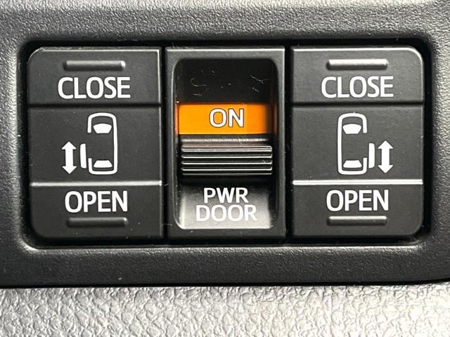 ヴォクシー ハイブリッドＺＳ　煌ＩＩ　両側電動ドア　純正ナビ　バックカメラ　衝突軽減システム　クルーズコントロール　ドラレコ　ビルトインＥＴＣ　デュアルエアコン　スマートキー　ＬＥＤヘッド　車線逸脱警報　オートライト　リアエアコン（7枚目）