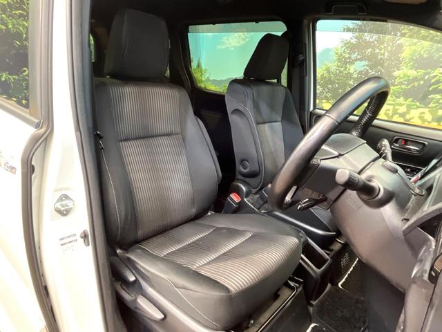 ヴォクシー ハイブリッドＺＳ　煌ＩＩ　両側電動ドア　純正ナビ　バックカメラ　衝突軽減システム　クルーズコントロール　ドラレコ　ビルトインＥＴＣ　デュアルエアコン　スマートキー　ＬＥＤヘッド　車線逸脱警報　オートライト　リアエアコン（8枚目）