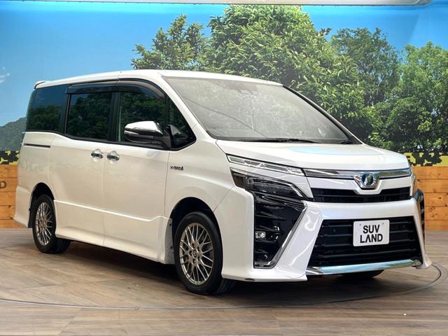 ヴォクシー ハイブリッドＺＳ　煌ＩＩ　両側電動ドア　純正ナビ　バックカメラ　衝突軽減システム　クルーズコントロール　ドラレコ　ビルトインＥＴＣ　デュアルエアコン　スマートキー　ＬＥＤヘッド　車線逸脱警報　オートライト　リアエアコン（17枚目）