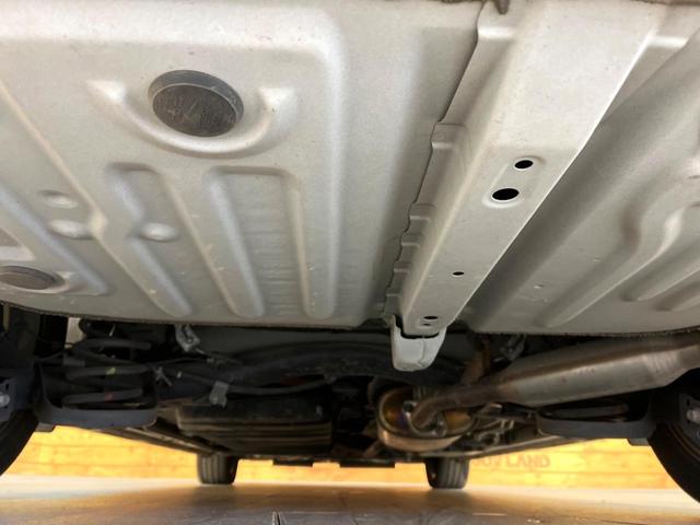 ヴォクシー ハイブリッドＺＳ　煌ＩＩ　両側電動ドア　純正ナビ　バックカメラ　衝突軽減システム　クルーズコントロール　ドラレコ　ビルトインＥＴＣ　デュアルエアコン　スマートキー　ＬＥＤヘッド　車線逸脱警報　オートライト　リアエアコン（19枚目）