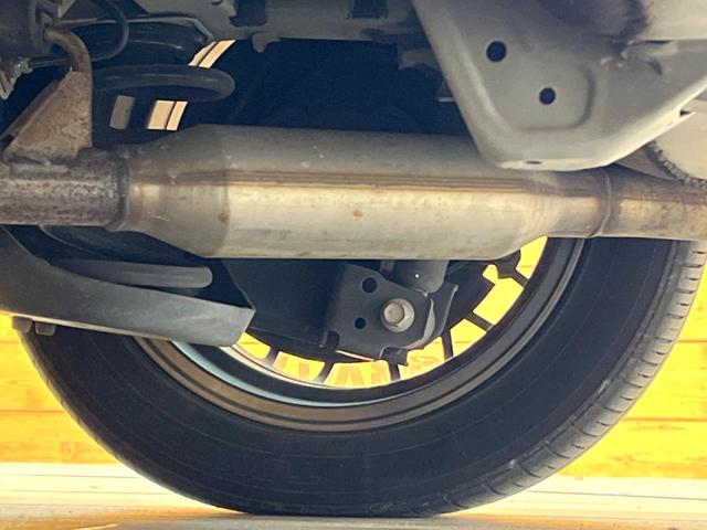 ヴォクシー ハイブリッドＺＳ　煌ＩＩ　両側電動ドア　純正ナビ　バックカメラ　衝突軽減システム　クルーズコントロール　ドラレコ　ビルトインＥＴＣ　デュアルエアコン　スマートキー　ＬＥＤヘッド　車線逸脱警報　オートライト　リアエアコン（21枚目）