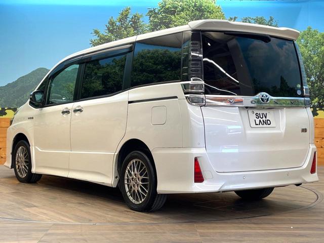 ヴォクシー ハイブリッドＺＳ　煌ＩＩ　両側電動ドア　純正ナビ　バックカメラ　衝突軽減システム　クルーズコントロール　ドラレコ　ビルトインＥＴＣ　デュアルエアコン　スマートキー　ＬＥＤヘッド　車線逸脱警報　オートライト　リアエアコン（24枚目）