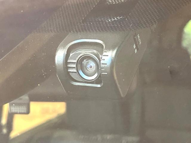 ヴォクシー ハイブリッドＺＳ　煌ＩＩ　両側電動ドア　純正ナビ　バックカメラ　衝突軽減システム　クルーズコントロール　ドラレコ　ビルトインＥＴＣ　デュアルエアコン　スマートキー　ＬＥＤヘッド　車線逸脱警報　オートライト　リアエアコン（36枚目）