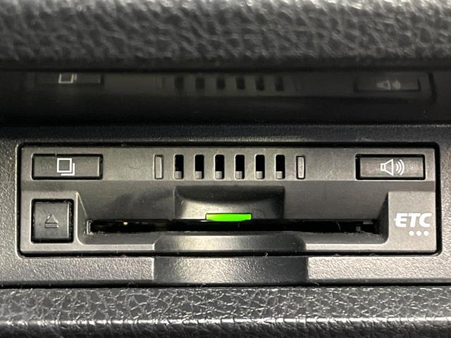 ヴォクシー ハイブリッドＺＳ　煌ＩＩ　両側電動ドア　純正ナビ　バックカメラ　衝突軽減システム　クルーズコントロール　ドラレコ　ビルトインＥＴＣ　デュアルエアコン　スマートキー　ＬＥＤヘッド　車線逸脱警報　オートライト　リアエアコン（37枚目）