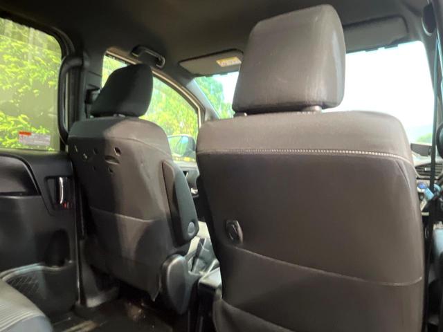 ヴォクシー ハイブリッドＺＳ　煌ＩＩ　両側電動ドア　純正ナビ　バックカメラ　衝突軽減システム　クルーズコントロール　ドラレコ　ビルトインＥＴＣ　デュアルエアコン　スマートキー　ＬＥＤヘッド　車線逸脱警報　オートライト　リアエアコン（64枚目）