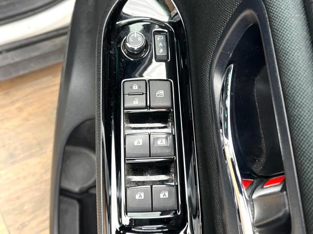 ヴォクシー ハイブリッドＺＳ　煌ＩＩ　両側電動ドア　純正ナビ　バックカメラ　衝突軽減システム　クルーズコントロール　ドラレコ　ビルトインＥＴＣ　デュアルエアコン　スマートキー　ＬＥＤヘッド　車線逸脱警報　オートライト　リアエアコン（68枚目）