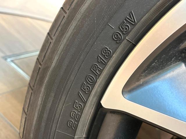 ヴェゼル ハイブリッドＲＳ・ホンダセンシング　純正ＳＤナビ　バックカメラ　衝突被害軽減システム　禁煙車　ハーフレザーシート　スマートキー　ＬＥＤヘッド　ビルトインＥＴＣ　純正１８インチアルミ　車線逸脱警報　オートライト　デュアルエアコン（29枚目）