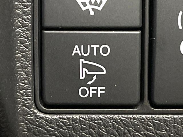 ヴェゼル ハイブリッドＲＳ・ホンダセンシング　純正ＳＤナビ　バックカメラ　衝突被害軽減システム　禁煙車　ハーフレザーシート　スマートキー　ＬＥＤヘッド　ビルトインＥＴＣ　純正１８インチアルミ　車線逸脱警報　オートライト　デュアルエアコン（40枚目）