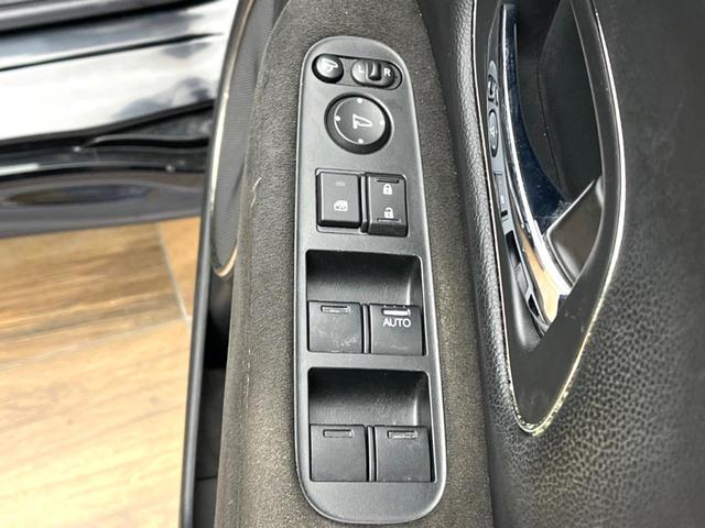 ヴェゼル ハイブリッドＲＳ・ホンダセンシング　純正ＳＤナビ　バックカメラ　衝突被害軽減システム　禁煙車　ハーフレザーシート　スマートキー　ＬＥＤヘッド　ビルトインＥＴＣ　純正１８インチアルミ　車線逸脱警報　オートライト　デュアルエアコン（72枚目）