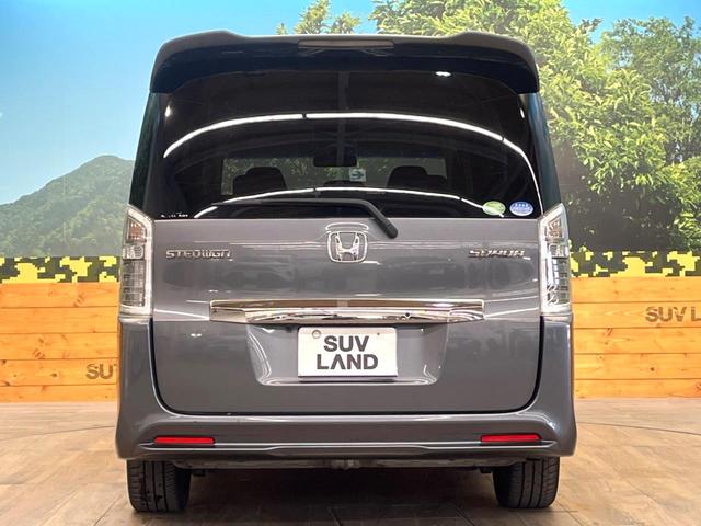 ステップワゴンスパーダ Ｚ　クールスピリット　禁煙車　両側電動ドア　純正ＳＤナビ　後席モニター　バックカメラ　　ハーフレザーシート　スマートキー　ＨＩＤヘッド　ビルトインＥＴＣ　クルコン　純正１７インチアルミ　オートライト　オートエアコン（16枚目）