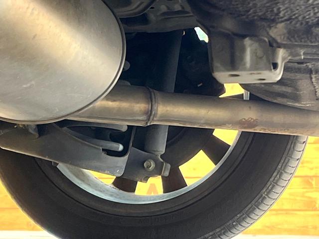 ステップワゴンスパーダ Ｚ　クールスピリット　禁煙車　両側電動ドア　純正ＳＤナビ　後席モニター　バックカメラ　　ハーフレザーシート　スマートキー　ＨＩＤヘッド　ビルトインＥＴＣ　クルコン　純正１７インチアルミ　オートライト　オートエアコン（20枚目）