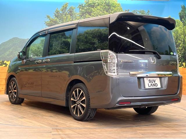 ステップワゴンスパーダ Ｚ　クールスピリット　禁煙車　両側電動ドア　純正ＳＤナビ　後席モニター　バックカメラ　　ハーフレザーシート　スマートキー　ＨＩＤヘッド　ビルトインＥＴＣ　クルコン　純正１７インチアルミ　オートライト　オートエアコン（24枚目）