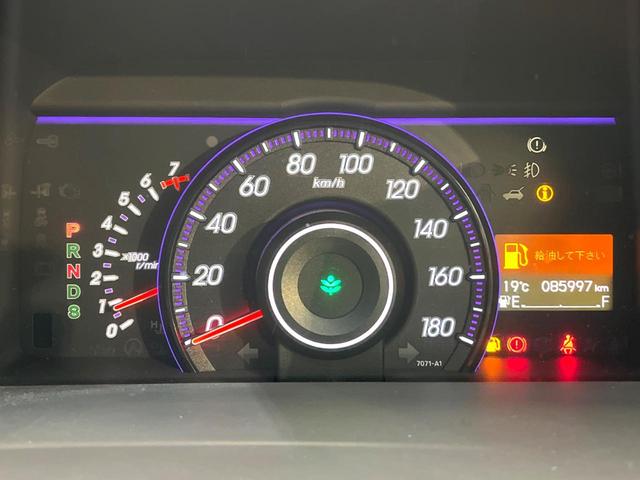 ステップワゴンスパーダ Ｚ　クールスピリット　禁煙車　両側電動ドア　純正ＳＤナビ　後席モニター　バックカメラ　　ハーフレザーシート　スマートキー　ＨＩＤヘッド　ビルトインＥＴＣ　クルコン　純正１７インチアルミ　オートライト　オートエアコン（39枚目）