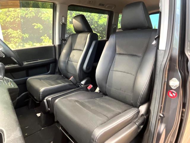 ステップワゴンスパーダ Ｚ　クールスピリット　禁煙車　両側電動ドア　純正ＳＤナビ　後席モニター　バックカメラ　　ハーフレザーシート　スマートキー　ＨＩＤヘッド　ビルトインＥＴＣ　クルコン　純正１７インチアルミ　オートライト　オートエアコン（50枚目）