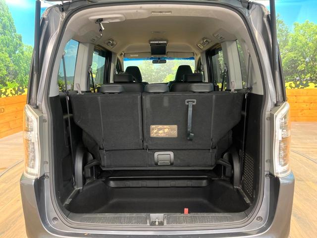 ステップワゴンスパーダ Ｚ　クールスピリット　禁煙車　両側電動ドア　純正ＳＤナビ　後席モニター　バックカメラ　　ハーフレザーシート　スマートキー　ＨＩＤヘッド　ビルトインＥＴＣ　クルコン　純正１７インチアルミ　オートライト　オートエアコン（56枚目）