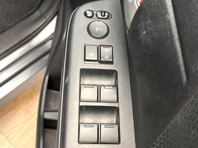 ステップワゴンスパーダ Ｚ　クールスピリット　禁煙車　両側電動ドア　純正ＳＤナビ　後席モニター　バックカメラ　　ハーフレザーシート　スマートキー　ＨＩＤヘッド　ビルトインＥＴＣ　クルコン　純正１７インチアルミ　オートライト　オートエアコン（57枚目）