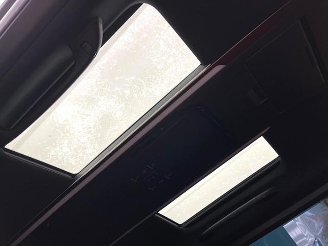 アルファードハイブリッド Ｚ　禁煙車　ガラスルーフ　後席モニター　全周囲カメラ　衝突被害軽減システム　レーダークルーズ　電動リアゲート　レザーシート　前席シートエアコン　前後席パワーシート　コーナーセンサー　スマートキー（4枚目）
