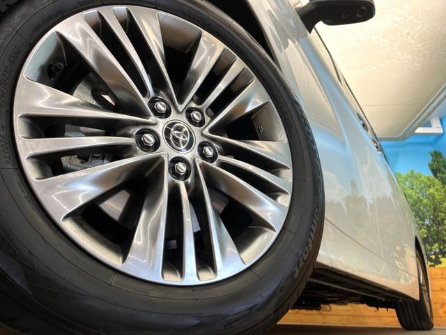 アルファードハイブリッド Ｚ　禁煙車　ガラスルーフ　後席モニター　全周囲カメラ　衝突被害軽減システム　レーダークルーズ　電動リアゲート　レザーシート　前席シートエアコン　前後席パワーシート　コーナーセンサー　スマートキー（14枚目）