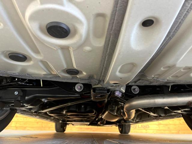 アルファードハイブリッド Ｚ　禁煙車　ガラスルーフ　後席モニター　全周囲カメラ　衝突被害軽減システム　レーダークルーズ　電動リアゲート　レザーシート　前席シートエアコン　前後席パワーシート　コーナーセンサー　スマートキー（19枚目）