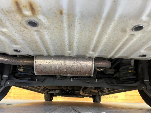 セレナ ハイウェイスター　Ｖセレ＋セーフティ　ＳＨＶ　Ａセフ　禁煙車　両側電動ドア　純正ＳＤナビ　後席モニター　全周囲カメラ　衝突被害軽減システム　コーナーセンサー　スマートキー　ＨＩＤヘッド　ＥＴＣ　クルコン　純正１６インチアルミ　オートライト（19枚目）