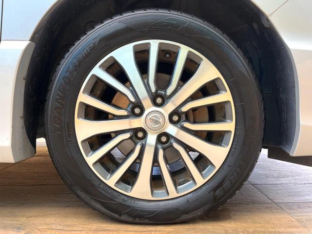 セレナ ハイウェイスター　Ｖセレ＋セーフティ　ＳＨＶ　Ａセフ　禁煙車　両側電動ドア　純正ＳＤナビ　後席モニター　全周囲カメラ　衝突被害軽減システム　コーナーセンサー　スマートキー　ＨＩＤヘッド　ＥＴＣ　クルコン　純正１６インチアルミ　オートライト（31枚目）