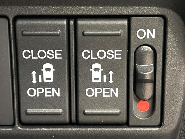 フリード エアー　ＥＸ　登録済未使用車　両側電動ドア　衝突被害軽減システム　レーダークルーズ　スマートキー　ＬＥＤヘッド　純正１５インチアルミ　オートハイビーム　車線逸脱警報　オートライト　オートエアコン（4枚目）