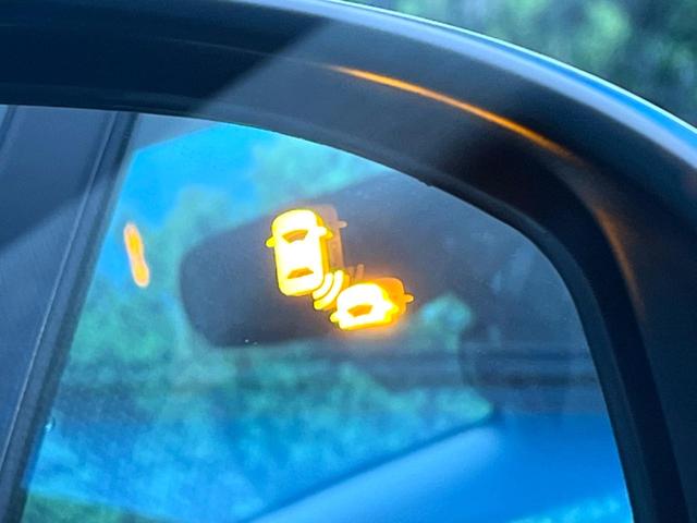 フリード エアー　ＥＸ　登録済未使用車　両側電動ドア　衝突被害軽減システム　レーダークルーズ　スマートキー　ＬＥＤヘッド　純正１５インチアルミ　オートハイビーム　車線逸脱警報　オートライト　オートエアコン（7枚目）