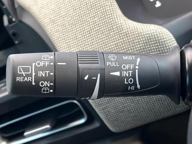 フリード エアー　ＥＸ　登録済未使用車　両側電動ドア　衝突被害軽減システム　レーダークルーズ　スマートキー　ＬＥＤヘッド　純正１５インチアルミ　オートハイビーム　車線逸脱警報　オートライト　オートエアコン（42枚目）