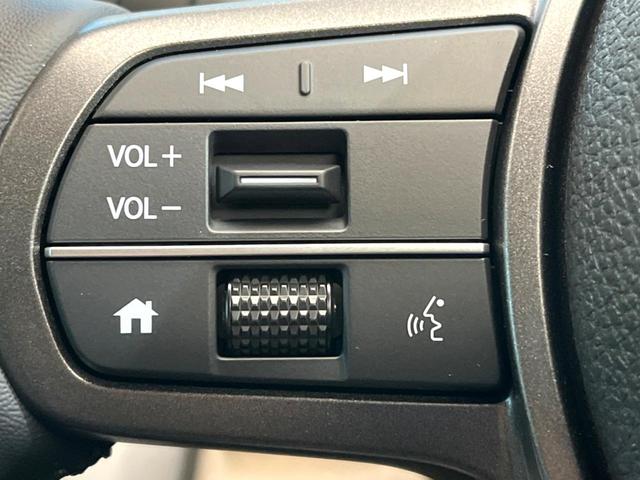 フリード エアー　ＥＸ　登録済未使用車　両側電動ドア　衝突被害軽減システム　レーダークルーズ　スマートキー　ＬＥＤヘッド　純正１５インチアルミ　オートハイビーム　車線逸脱警報　オートライト　オートエアコン（44枚目）