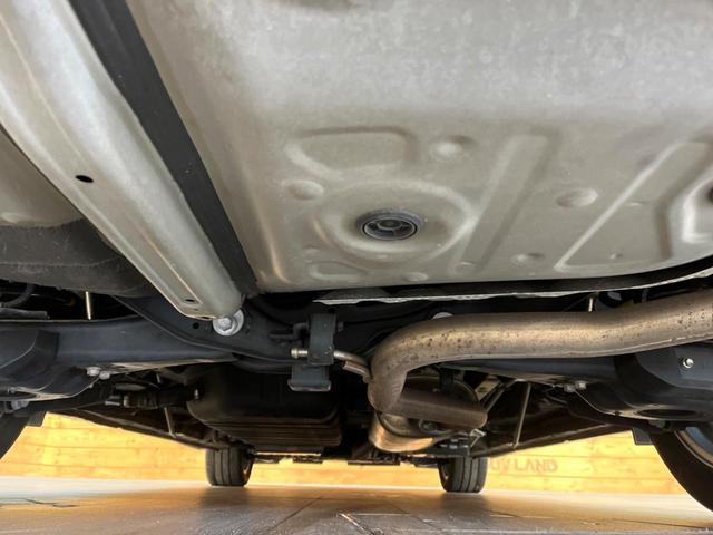 アルファード ２．５Ｓ　禁煙車　両側電動ドア　ＳＤナビ　後席モニター　バックカメラ　衝突被害軽減システム　コーナーセンサー　スマートキー　ＬＥＤヘッド　ビルトインＥＴＣ　純正１８インチアルミ　オートハイビーム　オートライト（19枚目）