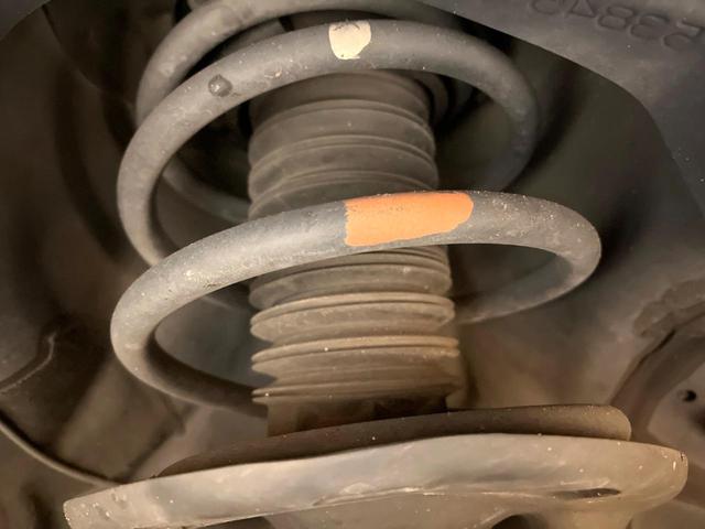 アルファード ２．５Ｓ　禁煙車　両側電動ドア　ＳＤナビ　後席モニター　バックカメラ　衝突被害軽減システム　コーナーセンサー　スマートキー　ＬＥＤヘッド　ビルトインＥＴＣ　純正１８インチアルミ　オートハイビーム　オートライト（20枚目）