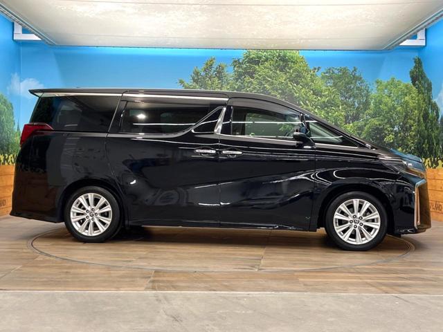 アルファード ２．５Ｓ　禁煙車　両側電動ドア　ＳＤナビ　後席モニター　バックカメラ　衝突被害軽減システム　コーナーセンサー　スマートキー　ＬＥＤヘッド　ビルトインＥＴＣ　純正１８インチアルミ　オートハイビーム　オートライト（30枚目）