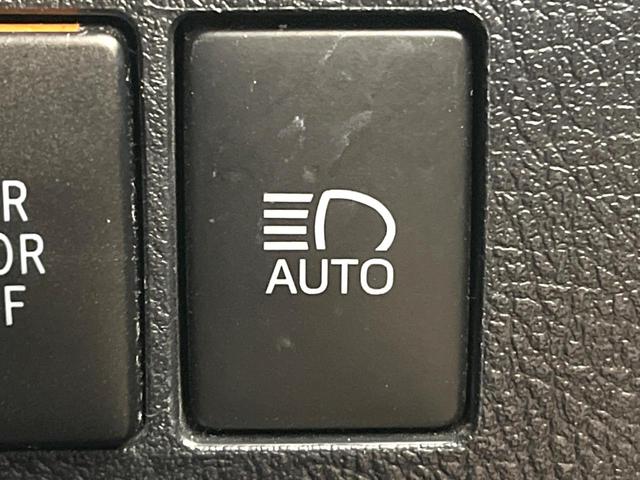 アルファード ２．５Ｓ　禁煙車　両側電動ドア　ＳＤナビ　後席モニター　バックカメラ　衝突被害軽減システム　コーナーセンサー　スマートキー　ＬＥＤヘッド　ビルトインＥＴＣ　純正１８インチアルミ　オートハイビーム　オートライト（41枚目）