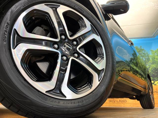 ヴェゼル ハイブリッドＺ　禁煙車　純正ＳＤナビ　バックカメラ　衝突被害軽減システム　ハーフレザーシート　スマートキー　ＬＥＤヘッド　ビルトインＥＴＣ　クルコン　純正１７インチアルミ　オートライト　デュアルエアコン（13枚目）