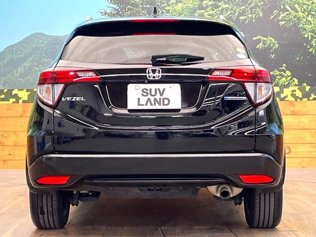 ヴェゼル ハイブリッドＺ　禁煙車　純正ＳＤナビ　バックカメラ　衝突被害軽減システム　ハーフレザーシート　スマートキー　ＬＥＤヘッド　ビルトインＥＴＣ　クルコン　純正１７インチアルミ　オートライト　デュアルエアコン（15枚目）