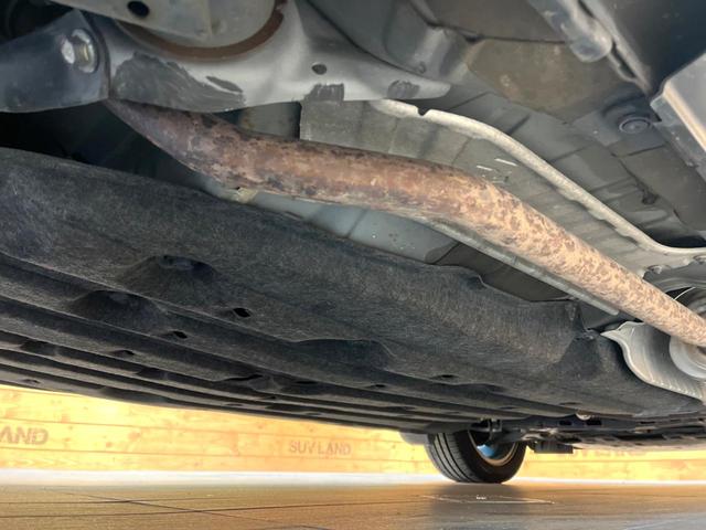 ヴェゼル ハイブリッドＺ　禁煙車　純正ＳＤナビ　バックカメラ　衝突被害軽減システム　ハーフレザーシート　スマートキー　ＬＥＤヘッド　ビルトインＥＴＣ　クルコン　純正１７インチアルミ　オートライト　デュアルエアコン（22枚目）