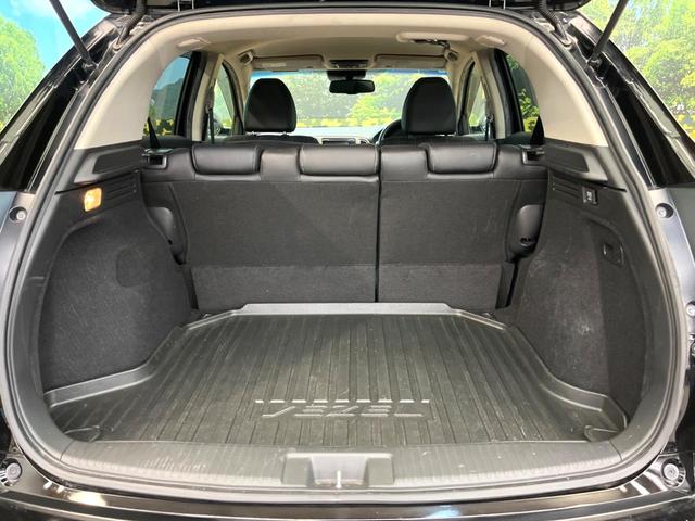 ヴェゼル ハイブリッドＺ　禁煙車　純正ＳＤナビ　バックカメラ　衝突被害軽減システム　ハーフレザーシート　スマートキー　ＬＥＤヘッド　ビルトインＥＴＣ　クルコン　純正１７インチアルミ　オートライト　デュアルエアコン（35枚目）