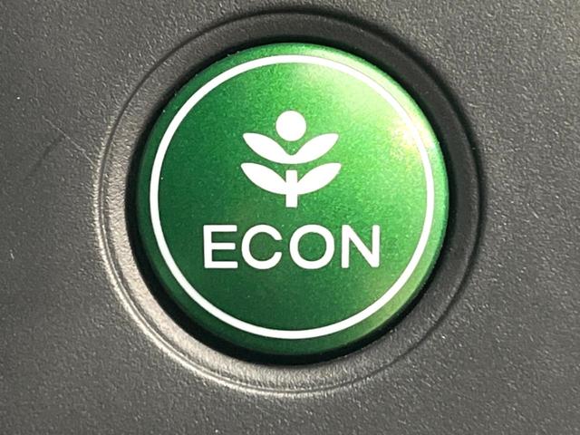 ヴェゼル ハイブリッドＺ　禁煙車　純正ＳＤナビ　バックカメラ　衝突被害軽減システム　ハーフレザーシート　スマートキー　ＬＥＤヘッド　ビルトインＥＴＣ　クルコン　純正１７インチアルミ　オートライト　デュアルエアコン（40枚目）