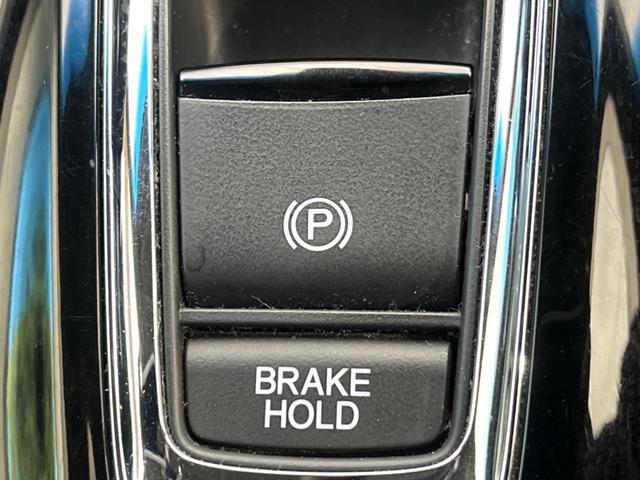 ヴェゼル ハイブリッドＺ　禁煙車　純正ＳＤナビ　バックカメラ　衝突被害軽減システム　ハーフレザーシート　スマートキー　ＬＥＤヘッド　ビルトインＥＴＣ　クルコン　純正１７インチアルミ　オートライト　デュアルエアコン（58枚目）