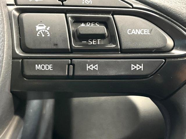 ヤリスクロス ハイブリッドZ アドベンチャー 衝突被害軽減システム 禁煙車 全周囲カメラ 電動リアゲート ハーフレザーシート パワーシート ドラレコ コーナーセンサー スマートキー LEDヘッド ETC2.0 純正18インチアルミ(6枚目)