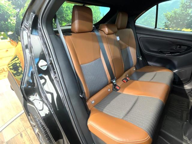 ヤリスクロス ハイブリッドZ アドベンチャー 衝突被害軽減システム 禁煙車 全周囲カメラ 電動リアゲート ハーフレザーシート パワーシート ドラレコ コーナーセンサー スマートキー LEDヘッド ETC2.0 純正18インチアルミ(9枚目)