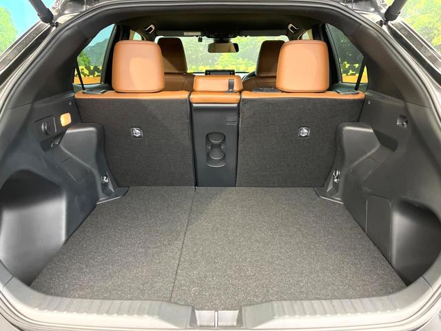 ヤリスクロス ハイブリッドZ アドベンチャー 衝突被害軽減システム 禁煙車 全周囲カメラ 電動リアゲート ハーフレザーシート パワーシート ドラレコ コーナーセンサー スマートキー LEDヘッド ETC2.0 純正18インチアルミ(63枚目)