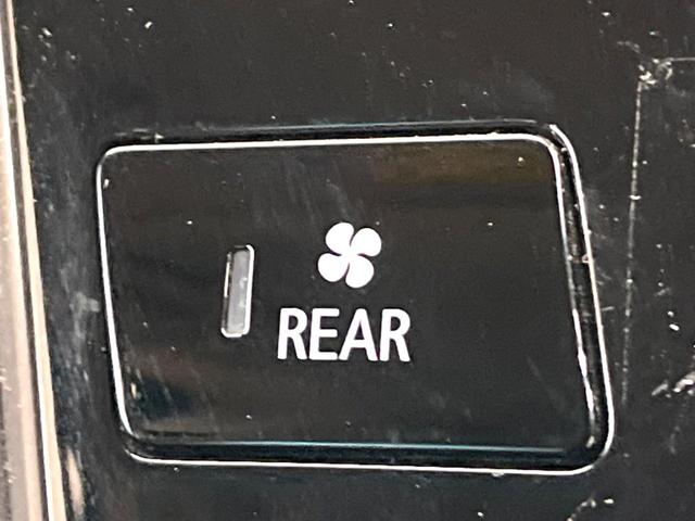 デリカＤ：５ Ｐ　４ＷＤ　禁煙車　ディーゼル（軽油）　両側電動ドア　純正ＳＤナビ　バックカメラ　衝突被害軽減システム　電動リアゲート　パワーシート　ドラレコ　スマートキー　ＬＥＤヘッド　ビルトインＥＴＣ（69枚目）