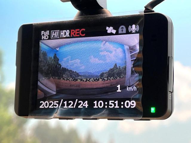 デリカＤ：５ Ｐ　４ＷＤ　禁煙車　ディーゼル（軽油）　両側電動ドア　純正ＳＤナビ　バックカメラ　衝突被害軽減システム　電動リアゲート　パワーシート　ドラレコ　スマートキー　ＬＥＤヘッド　ビルトインＥＴＣ（76枚目）