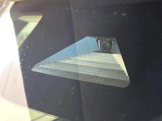 ステップワゴン ｅ：ＨＥＶスパーダ　登録済未使用車　両側電動スライドドア　ブラインドスポットインフォメーション　シートヒーター　電動リアゲート　レーダークルーズ　パドルシフト　ＵＳＢ入力端子　純正１６インチアルミ　ＬＥＤヘッド（33枚目）