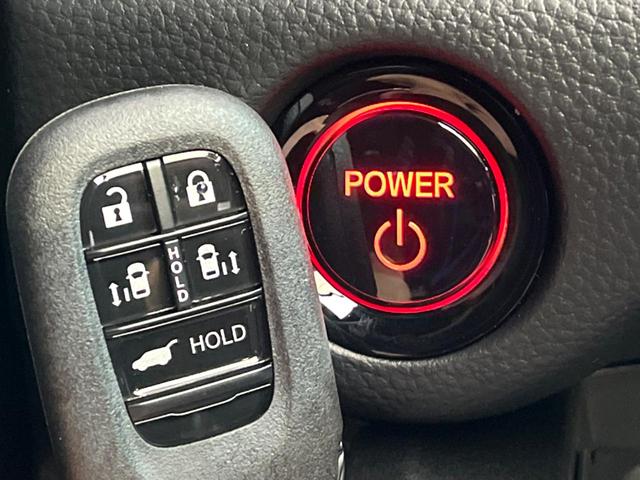 ステップワゴン ｅ：ＨＥＶスパーダ　登録済未使用車　両側電動スライドドア　ブラインドスポットインフォメーション　シートヒーター　電動リアゲート　レーダークルーズ　パドルシフト　ＵＳＢ入力端子　純正１６インチアルミ　ＬＥＤヘッド（34枚目）