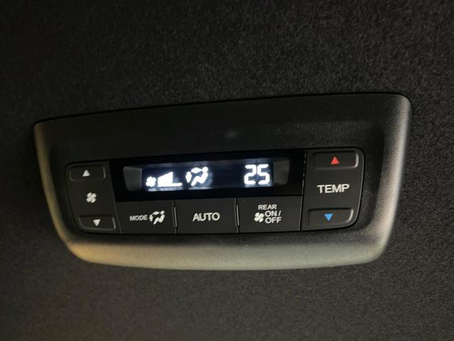 ステップワゴン ｅ：ＨＥＶスパーダ　登録済未使用車　両側電動スライドドア　ブラインドスポットインフォメーション　シートヒーター　電動リアゲート　レーダークルーズ　パドルシフト　ＵＳＢ入力端子　純正１６インチアルミ　ＬＥＤヘッド（41枚目）