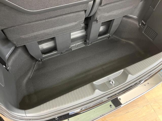 ステップワゴン ｅ：ＨＥＶスパーダ　登録済未使用車　両側電動スライドドア　ブラインドスポットインフォメーション　シートヒーター　電動リアゲート　レーダークルーズ　パドルシフト　ＵＳＢ入力端子　純正１６インチアルミ　ＬＥＤヘッド（61枚目）