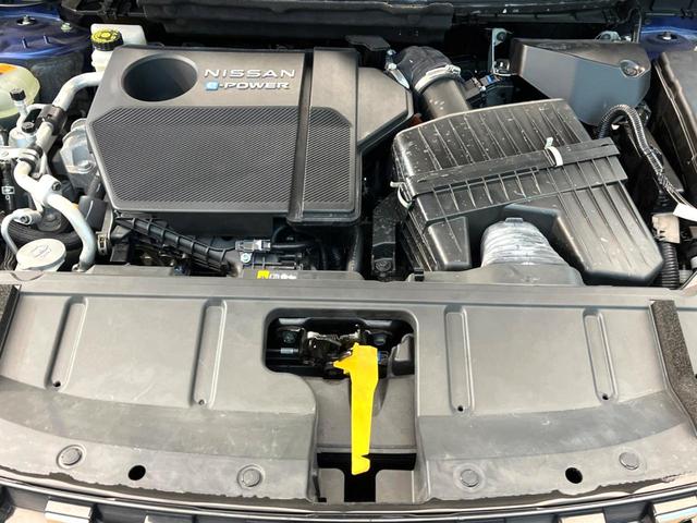 エクストレイル オーテック e-4ORCE アドバンスドパッケージ 純正12.3型ナビ 全周囲カメラ 4WD プロパイロット レーダークルーズ 電動リアゲート レザーシート 全席シートヒーター ドラレコ コーナーセンサー スマートキー LEDヘッド フルセグTV(18枚目)